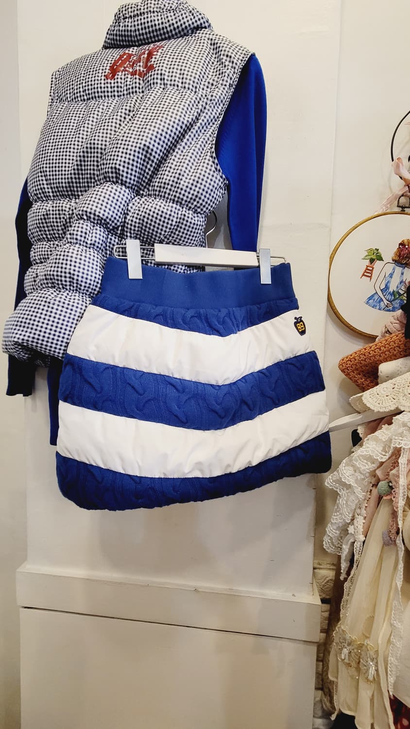 파리게이츠 구스스커트. 블루폴라 상품이미지1