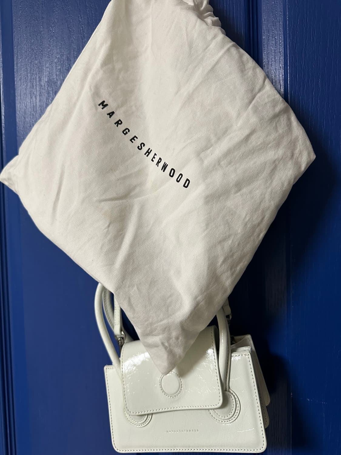 마지셔우드 그랜마 미니백 화이트 크랙레더 상품이미지4