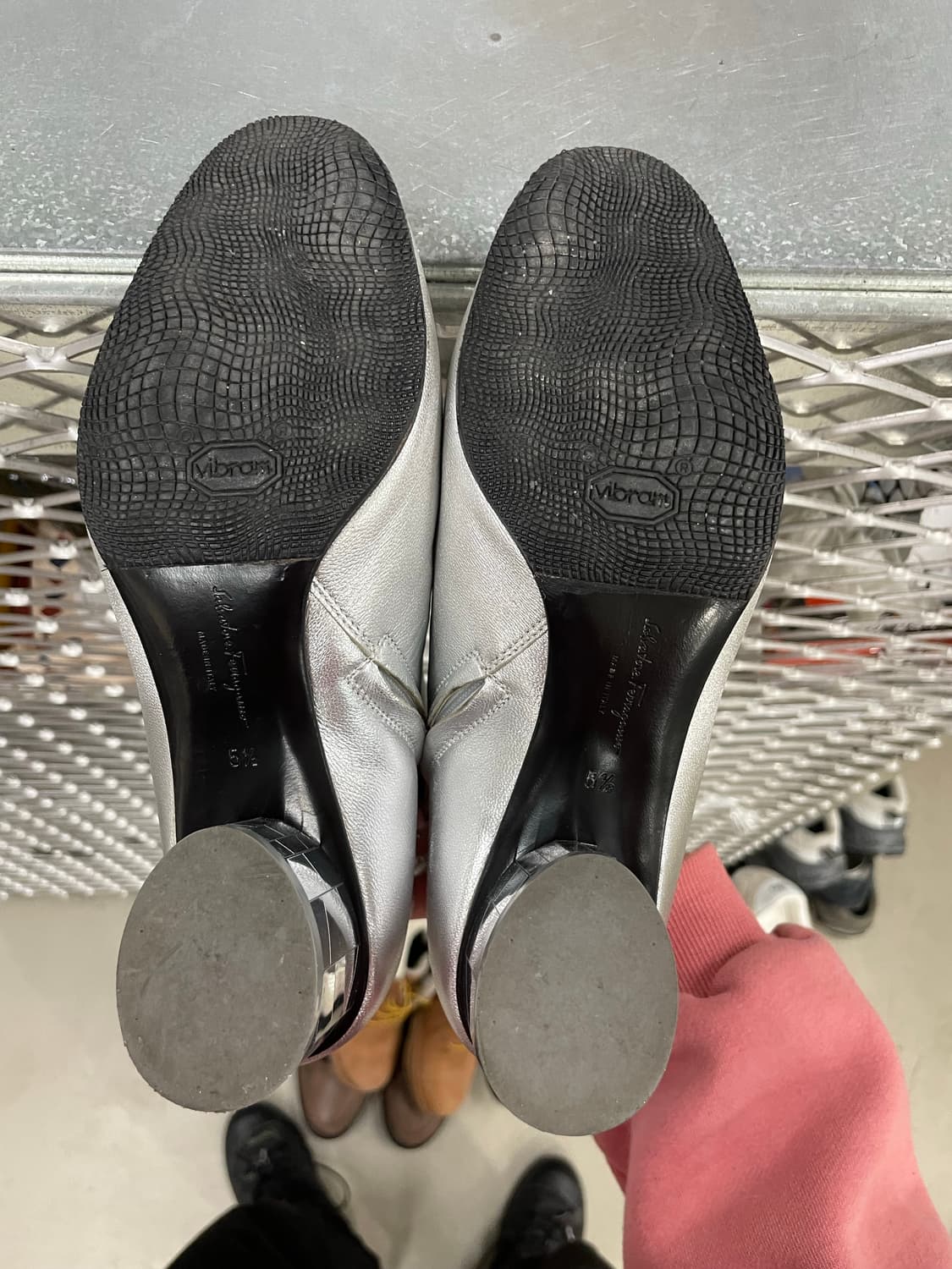 페레가모 미러 힐 가죽 앵클 부츠 5.5 상품이미지6