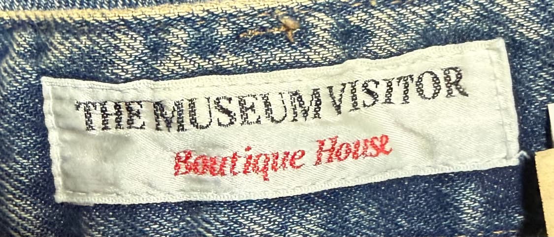 더 뮤지엄 비지터 TWO TUCK DENIM BAGGY PANTS 상품이미지4