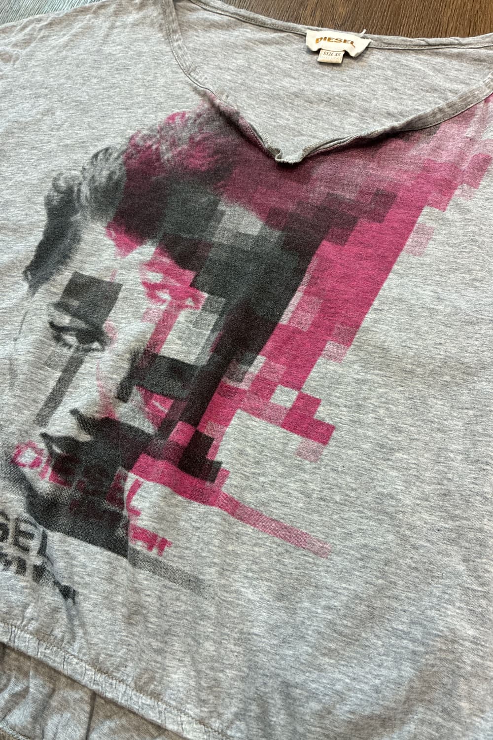 Diesel Pixel Glitch Portrait Cropped Bat 상품이미지6