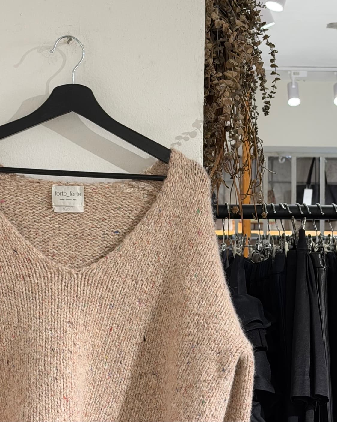 포르테 포르테 핑크 딥 브이넥 스웨터 상품이미지3