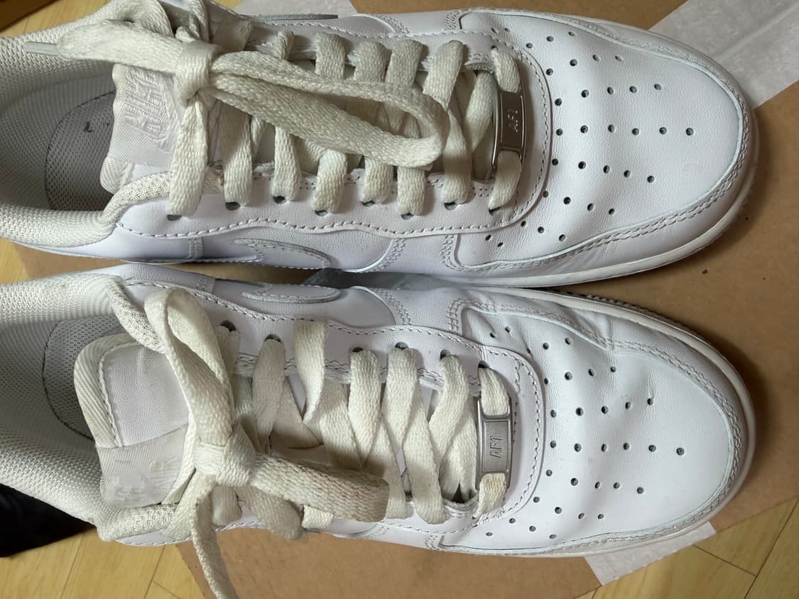 나이키 에어포스1'07 로우 화이트 팝니다. 상품이미지2