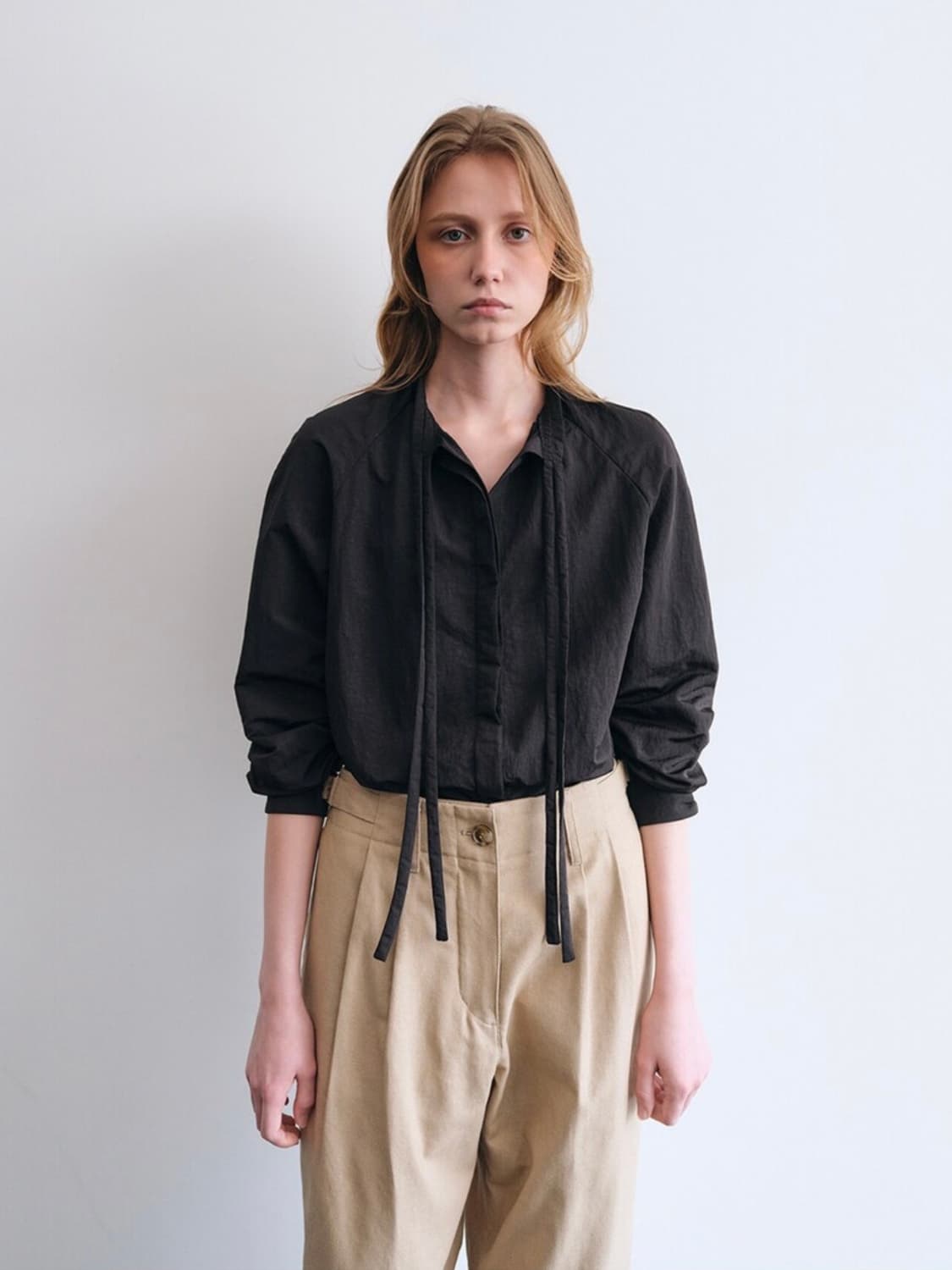 루누이 리본 타이 셔츠 상품이미지3