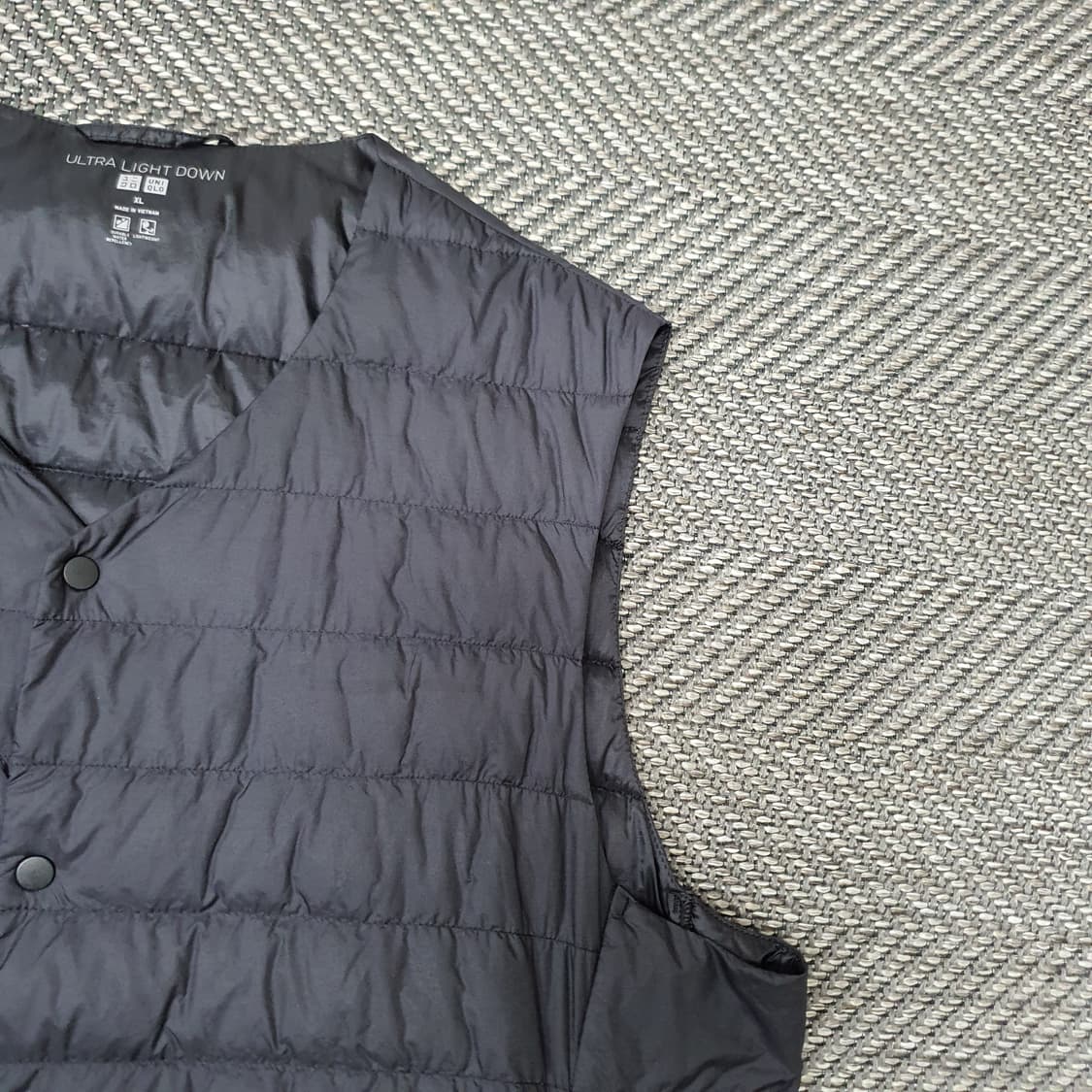 유니클로 오리털 경량패딩 조끼 남자105 상품이미지3