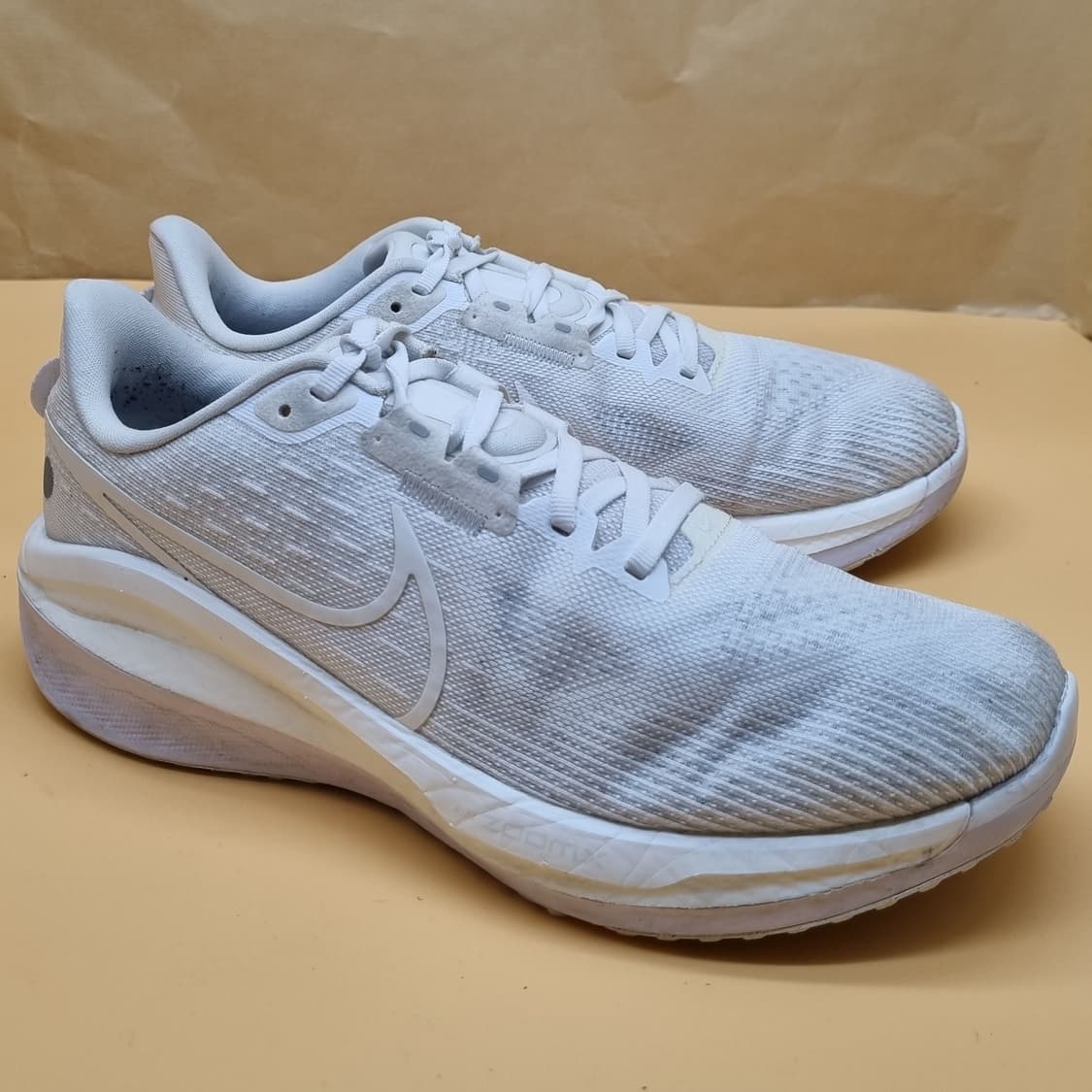 나이키 에어줌 보메로17. 남성런닝화270. 상품이미지1