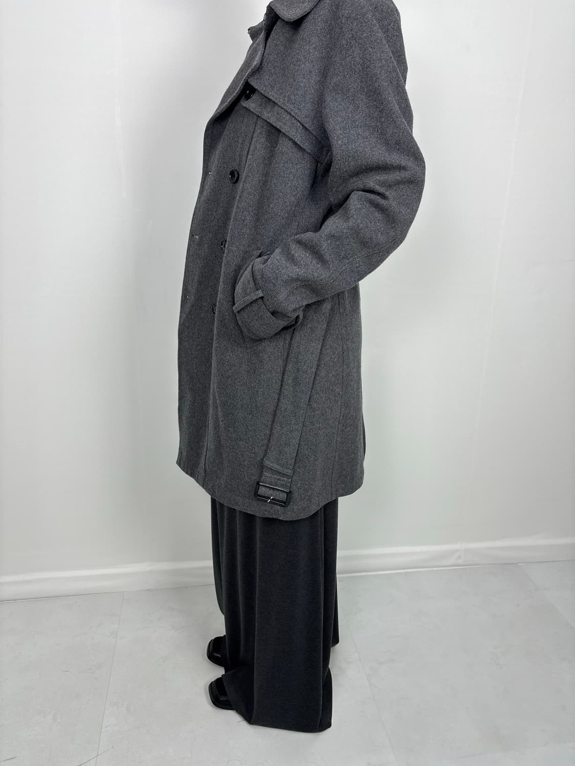 LAYERED DETAIL HALF COAT 상품이미지4