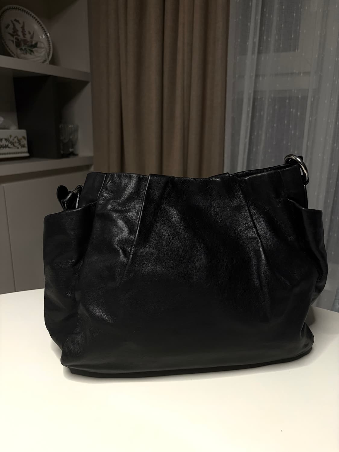 prada 프라다 카프스킨 호보백 상품이미지5