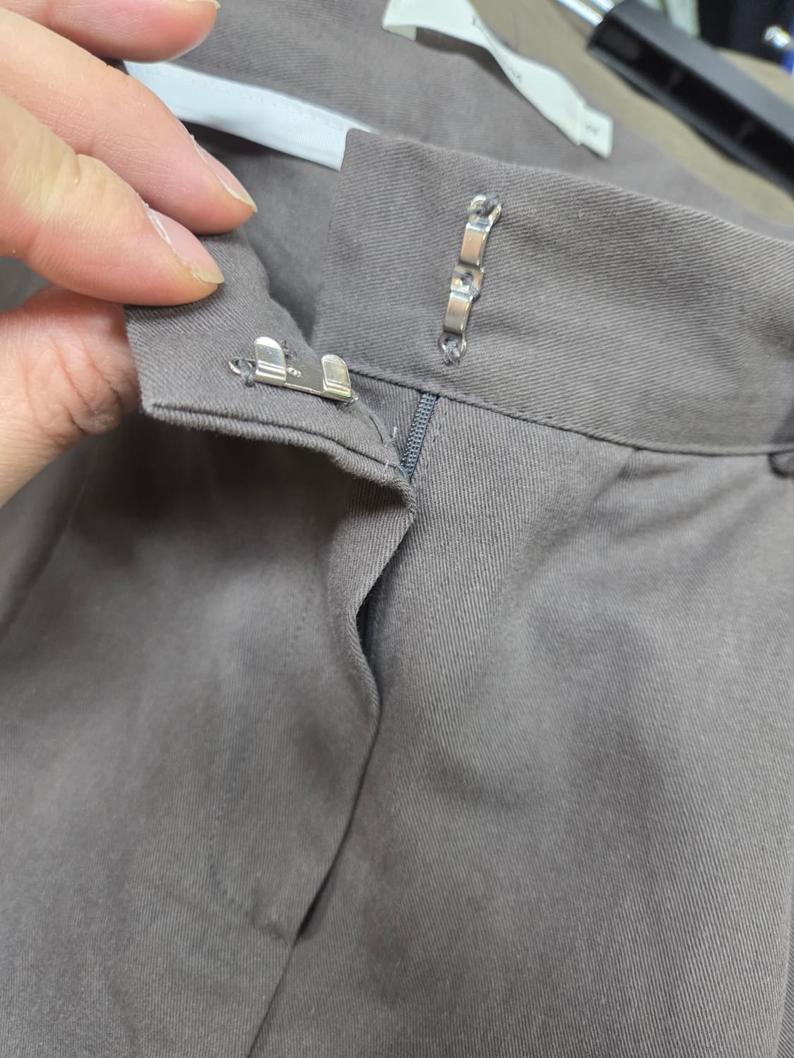 라룸 여성 핀턱 카고 코튼 스트링 와이드팬츠 대략 26 상품이미지5