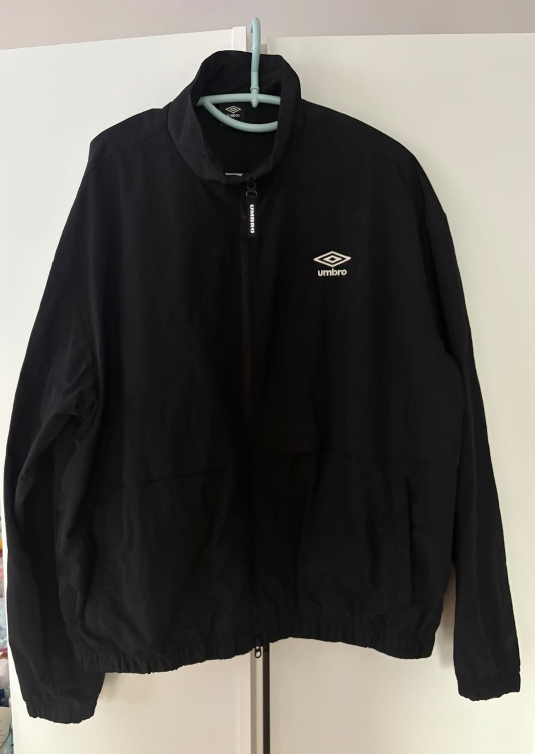 엄브로 바람막이 블랙 상품이미지1