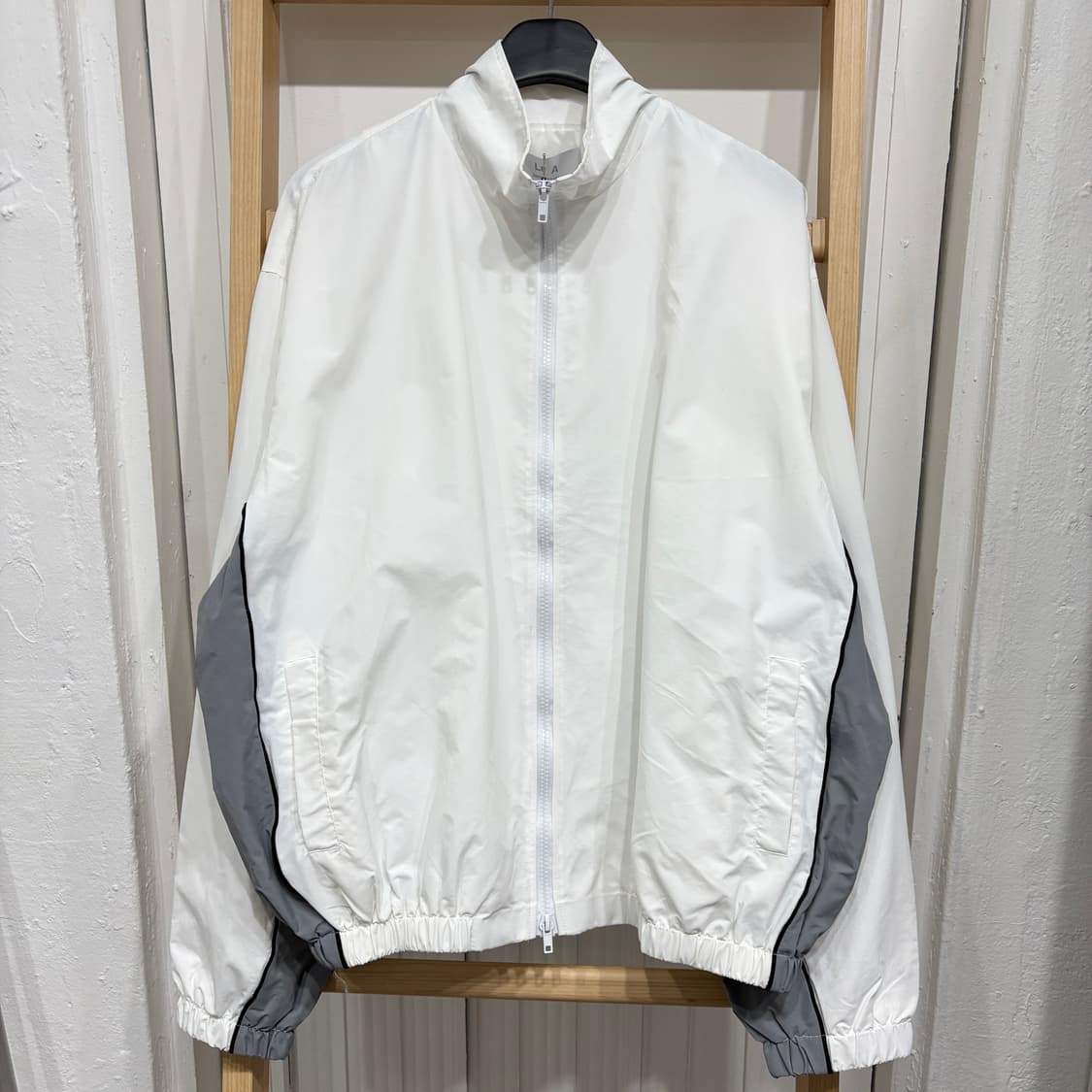 [새상품] 바람막이 자켓 상품이미지1