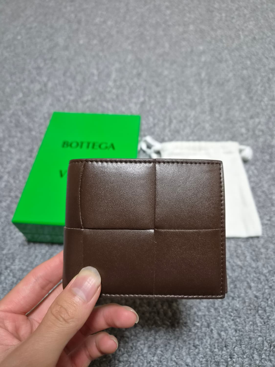보테가베네타 신형 카세트 반지갑 상품이미지1