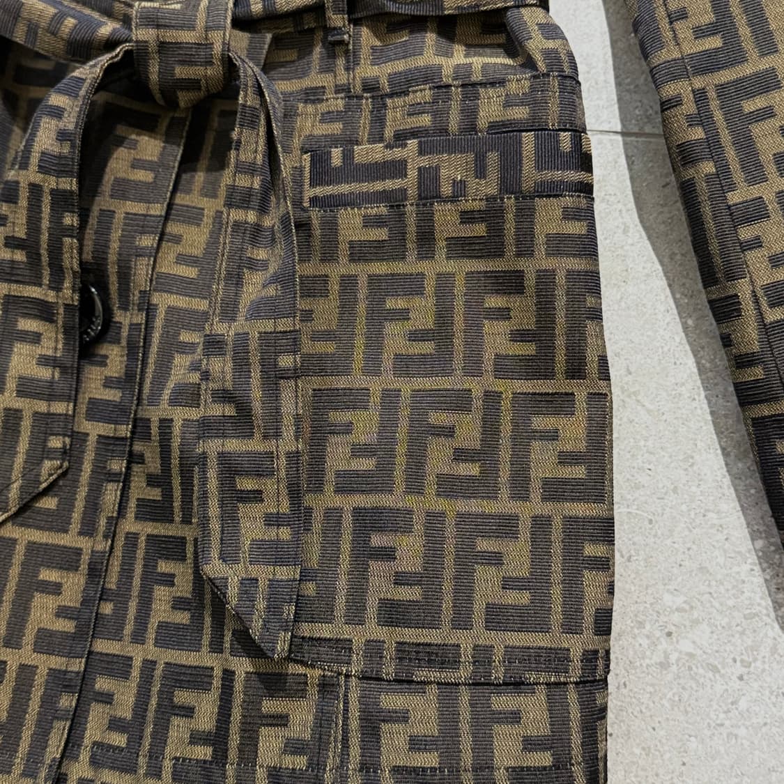 FENDI 주카 트렌치 자켓 상품이미지5