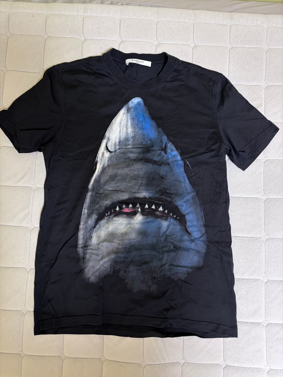 지방시 샤크 반팔티 M 상품이미지1