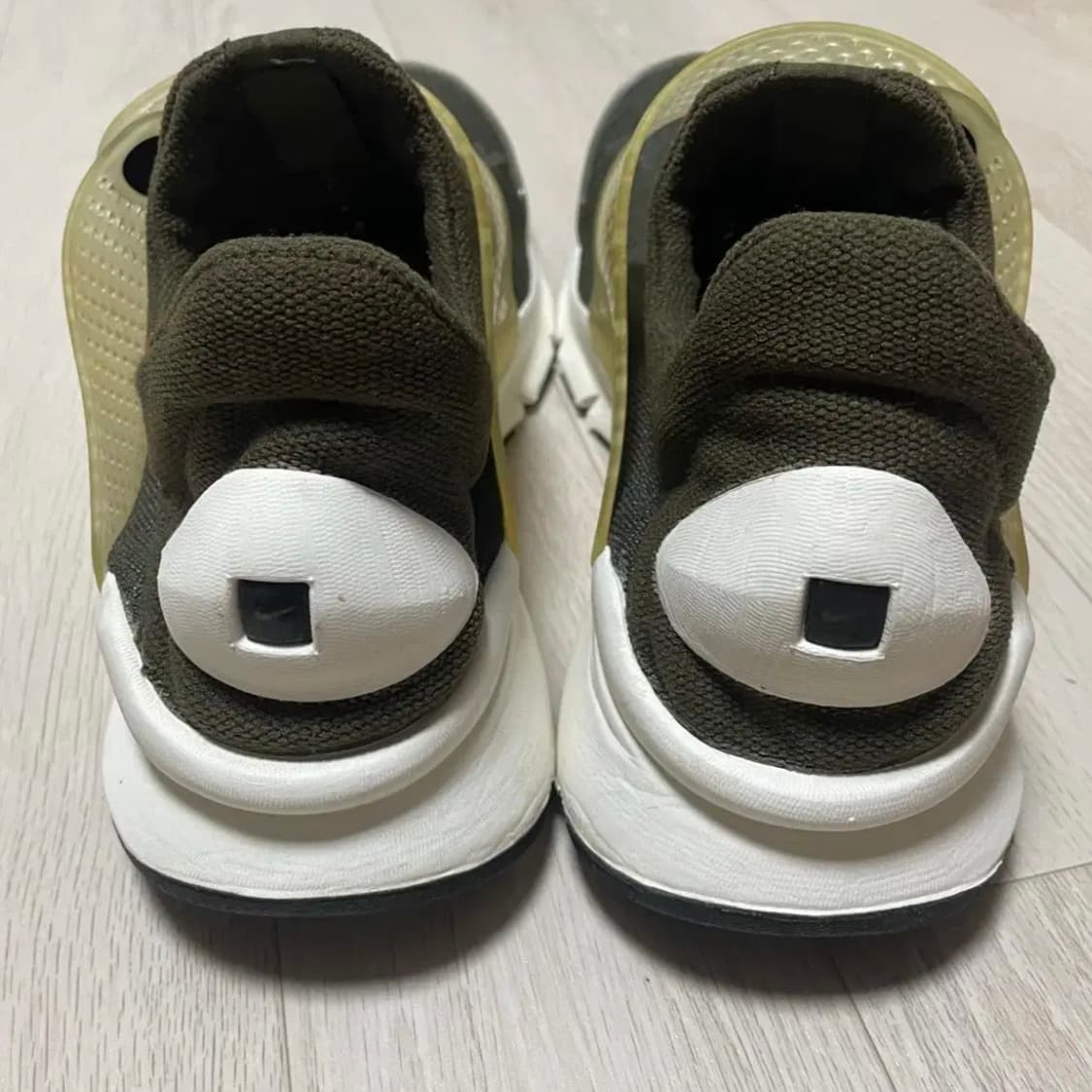 나이키 프라그먼트 삭다트 올리브 상품이미지4