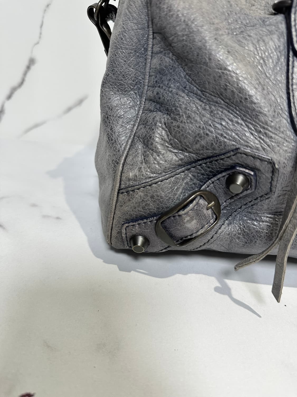 [A 정품] 발렌시아가 시티 모터백 트위기 블루그레이 상품이미지5