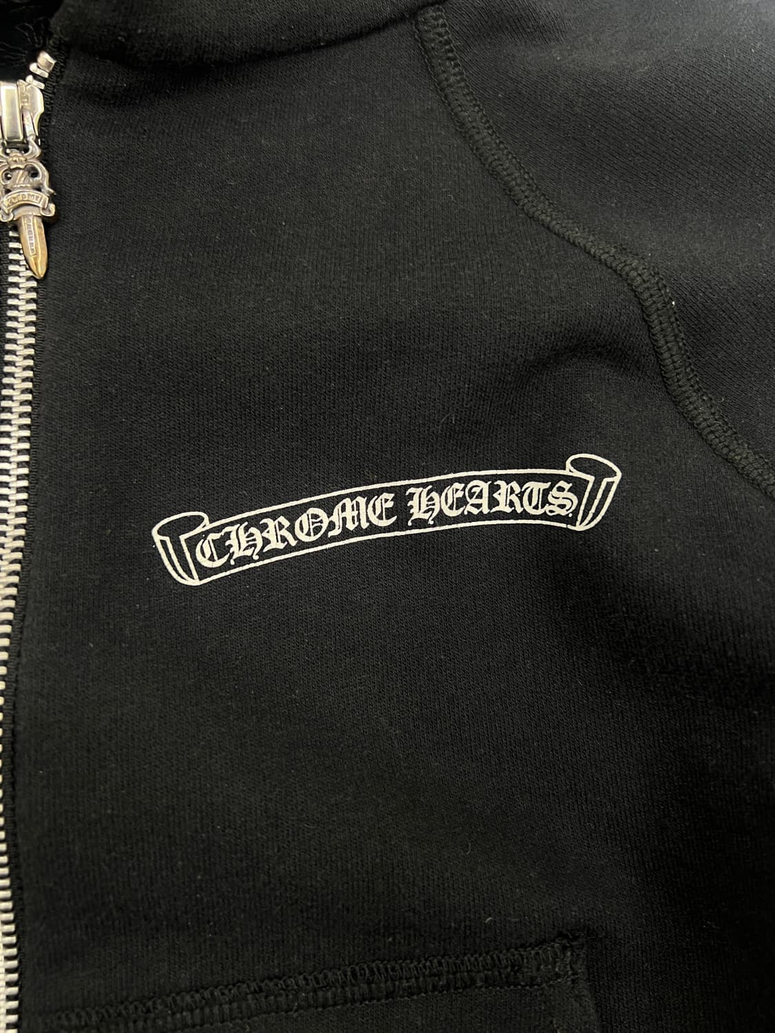 크롬하츠 스페이드 모노그램 크롭 후드집업 상품이미지3