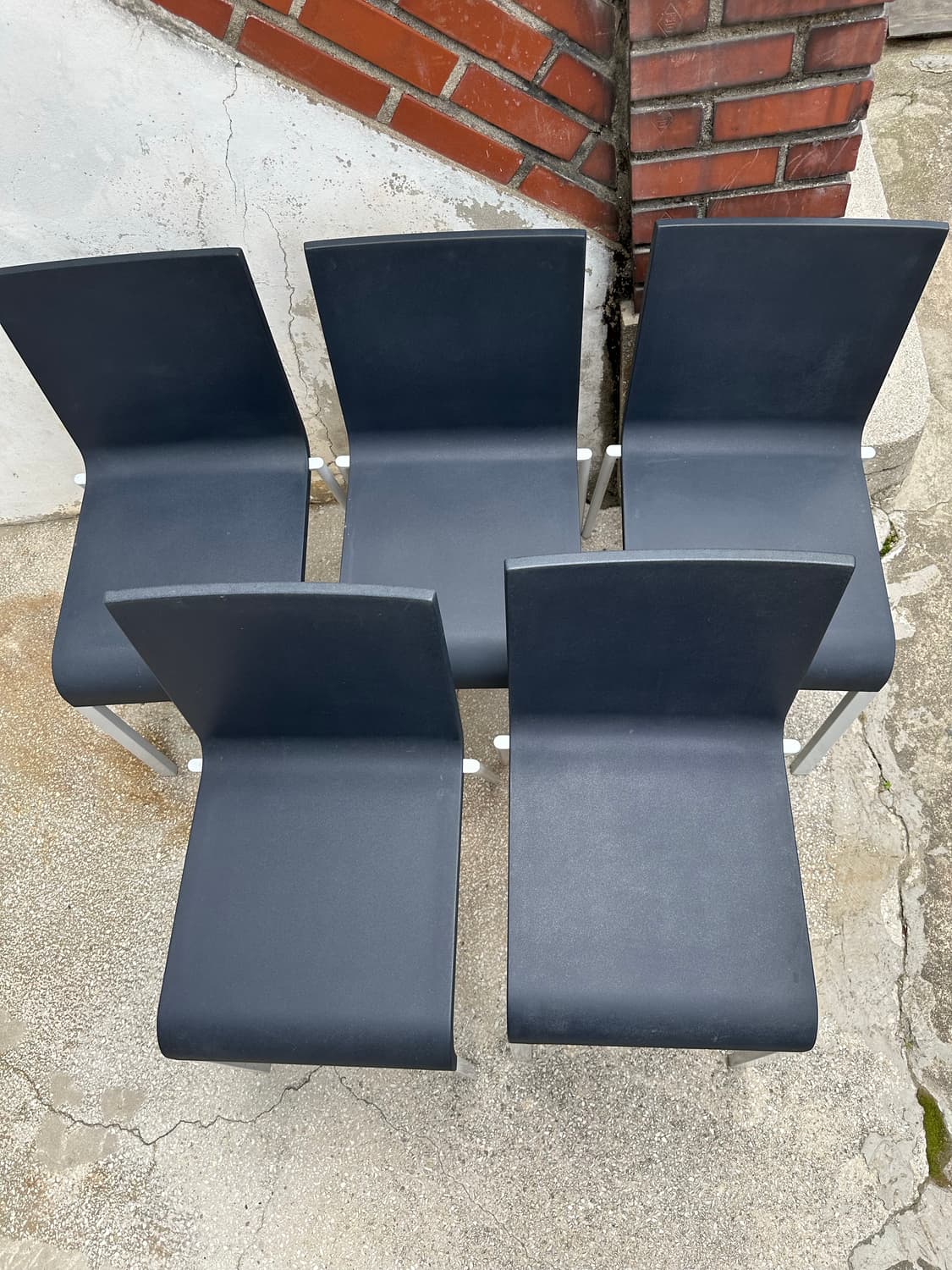 비트라 vitra 03 체어 이태리 스택커블 stackable 네이비의자 상품이미지1