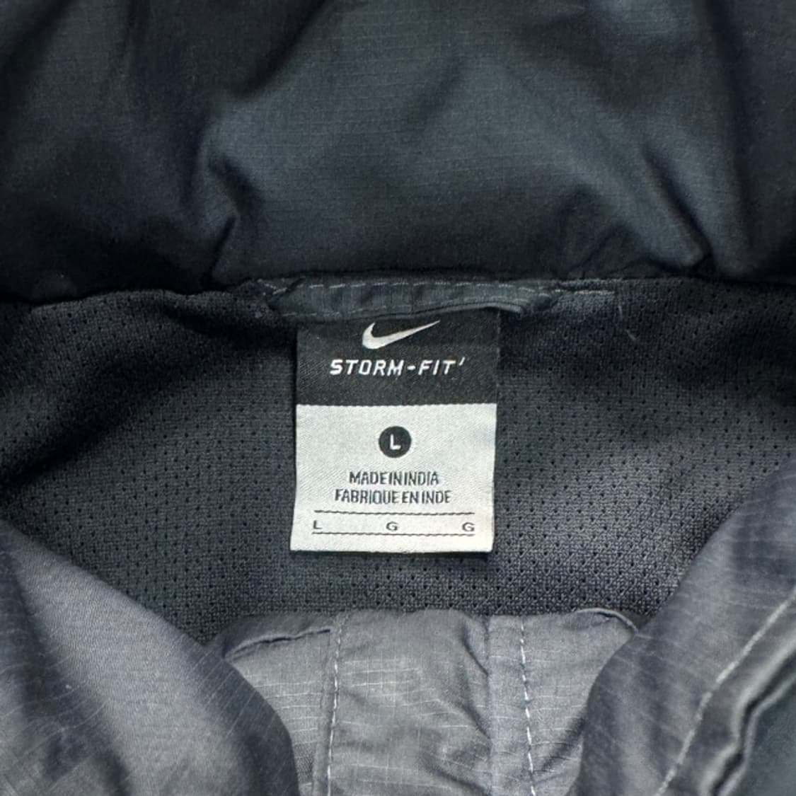 100 나이키 스톰핏 바로셀로나 바람막이 상품이미지3