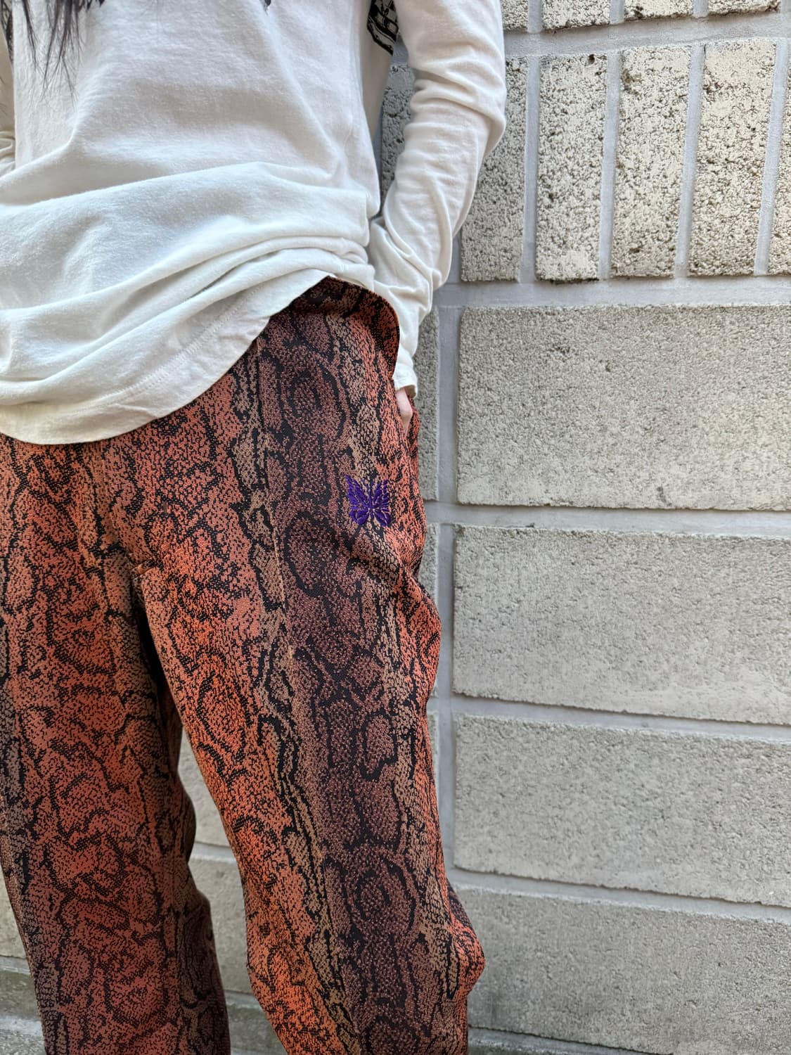 니들스 파이톤 패턴 스트레이트 트랙팬츠 상품이미지4