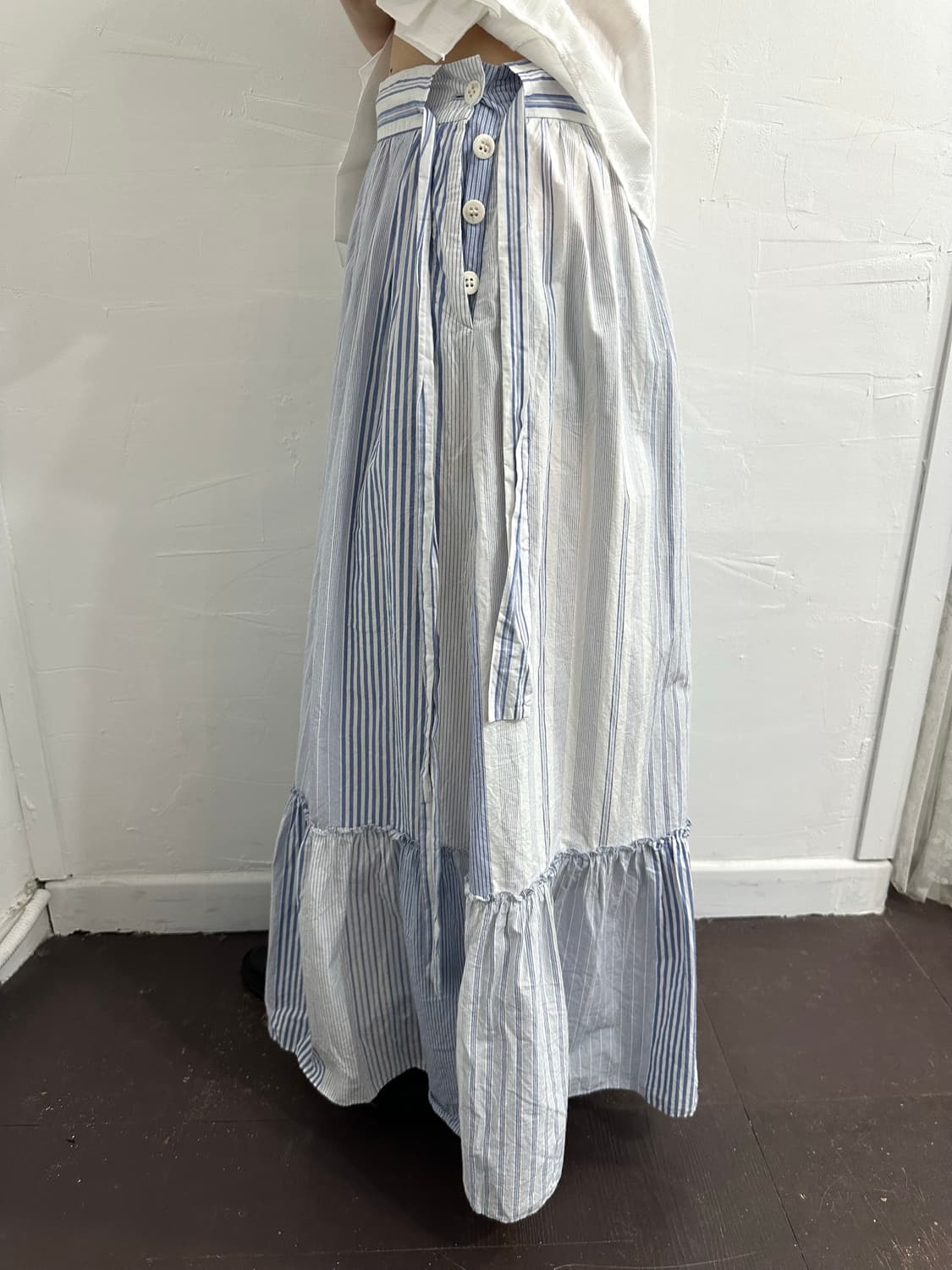 heliopole blue stripe frill long skirt 상품이미지3