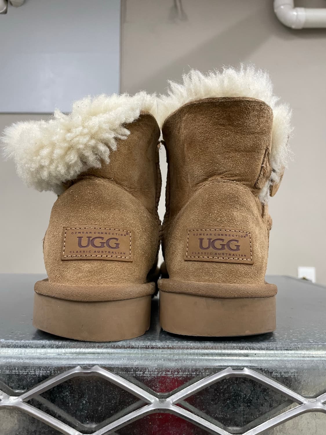 어그 베일리 버튼 II 230 상품이미지3