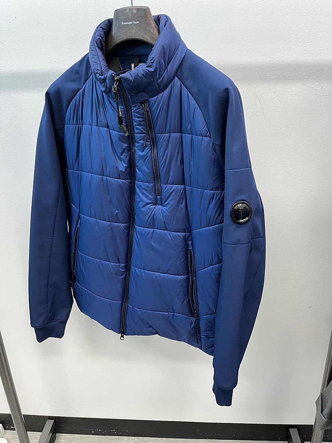 110) CP컴퍼니 패딩집업  상품이미지1