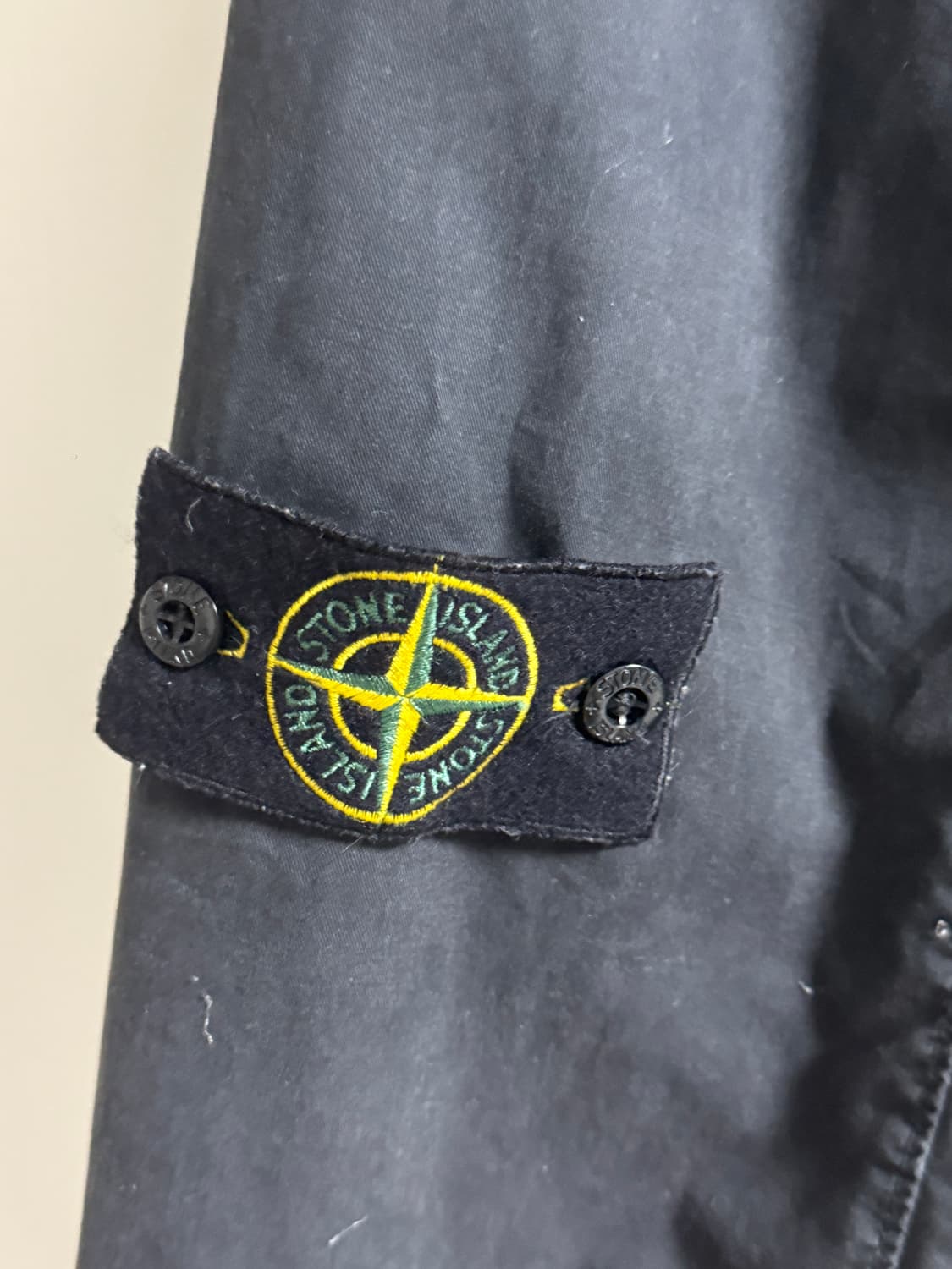 스톤 아일랜드 23SS 오버셔츠 상품이미지4