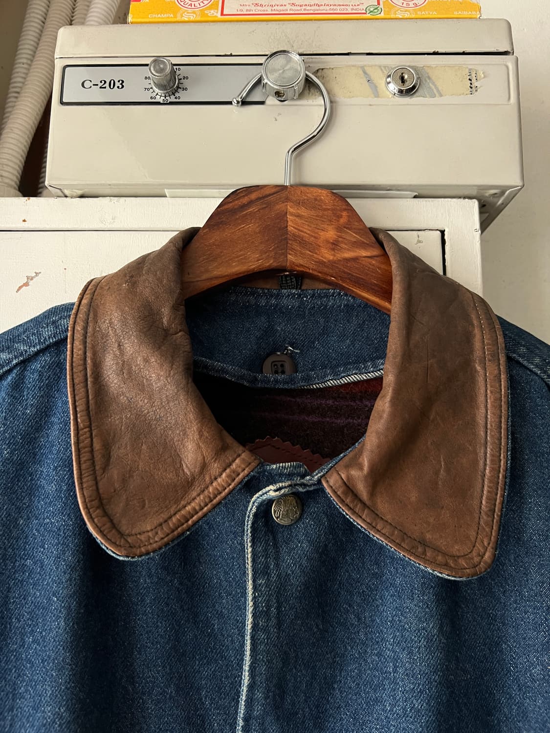 [S]90's 울리치 Made in USA 네이티브 블랭킷 데님 코트 상품이미지3
