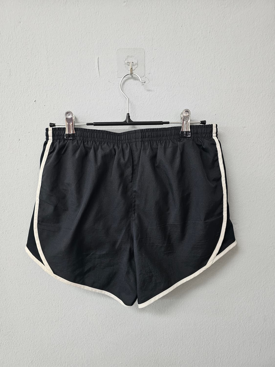 나이키 여성 반바지 블랙 화이트 상품이미지3