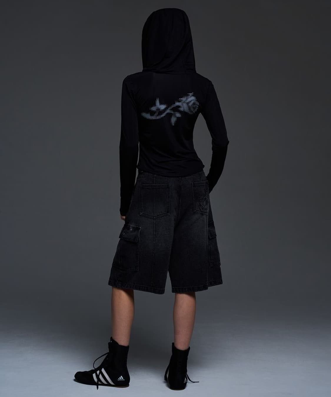 팬시클럽 로즈 머스크 카울 후드 블랙 상품이미지3