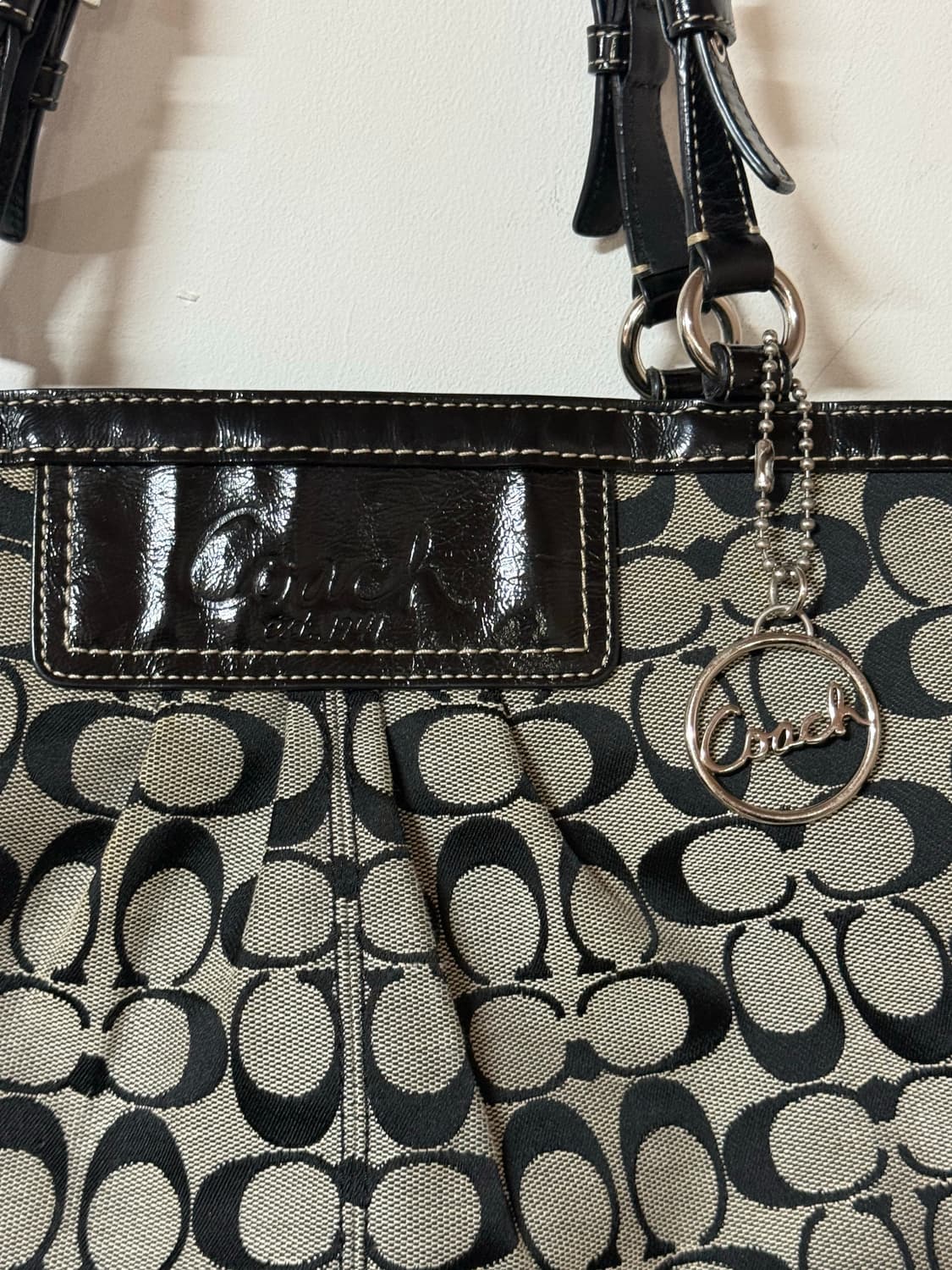 코치 시그니처 자카드 숄더백 블랙 토트백 상품이미지4