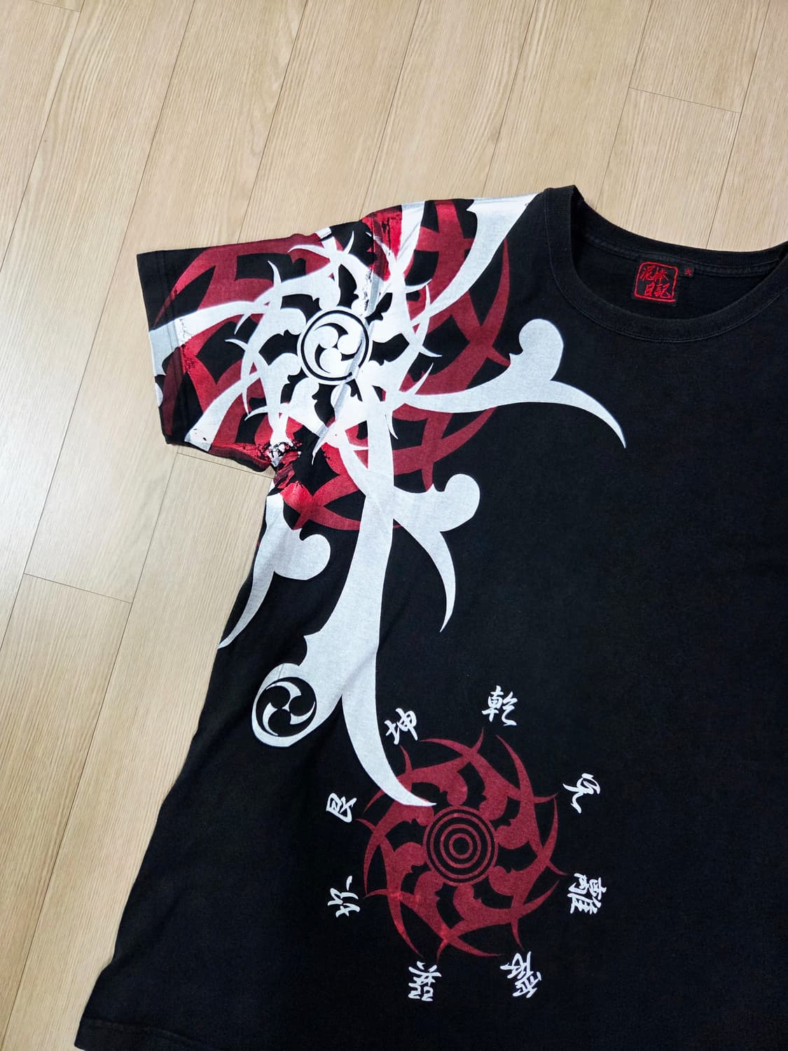 도둑일기 블랙 오리엔탈 라운드 티셔츠 상품이미지3