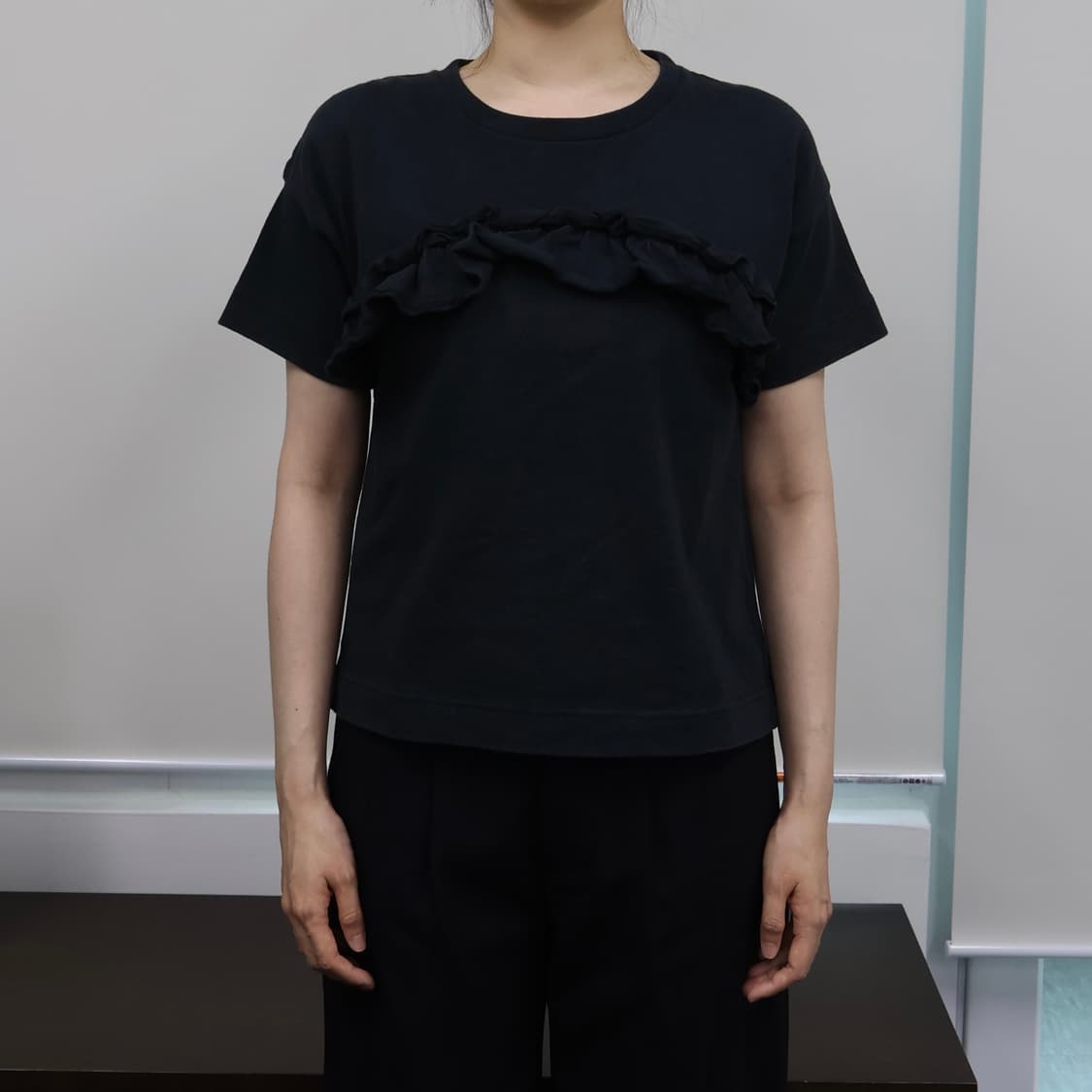 Ray Beams ruffle top in black 상품이미지1