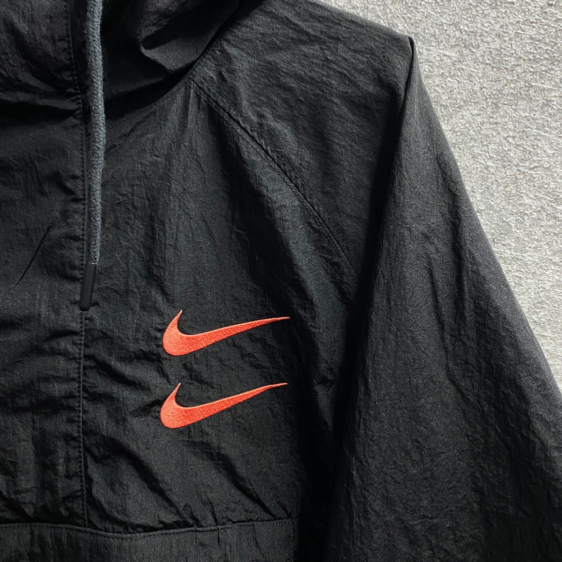 나이키 더블 스우시 박시핏 나일론  우븐 아노락 B3513 상품이미지3