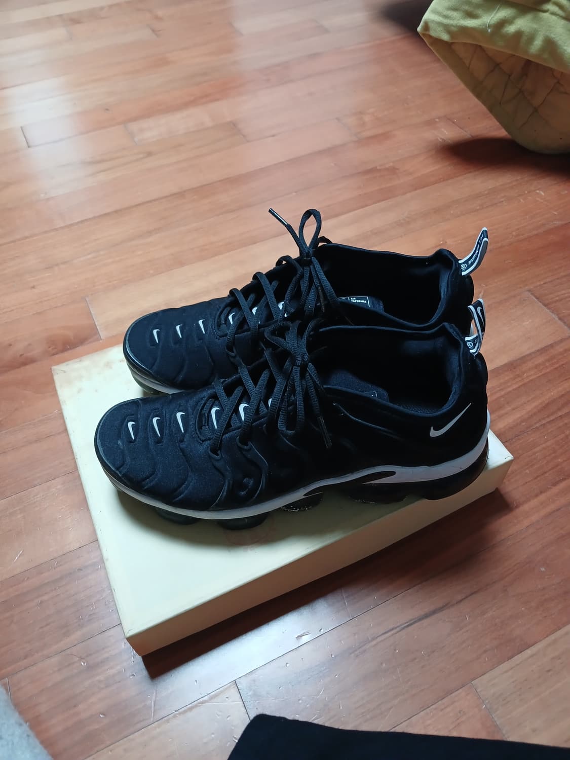 나이키 에어 베이퍼맥스 플러스 블랙280  상품이미지1