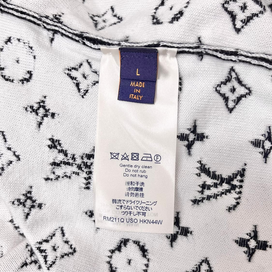 [S급/정품] 루이비통 그라데이션 모노그램 니트 L 상품이미지4