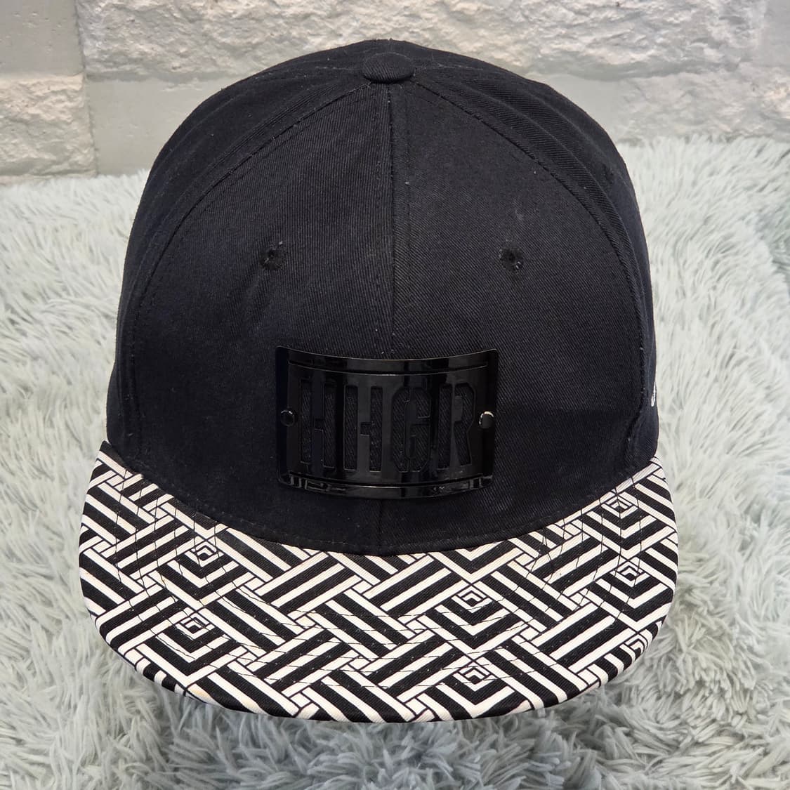 L5-1:HHGR 메탈 로고 블랙 스냅백(56-60) 상품이미지1