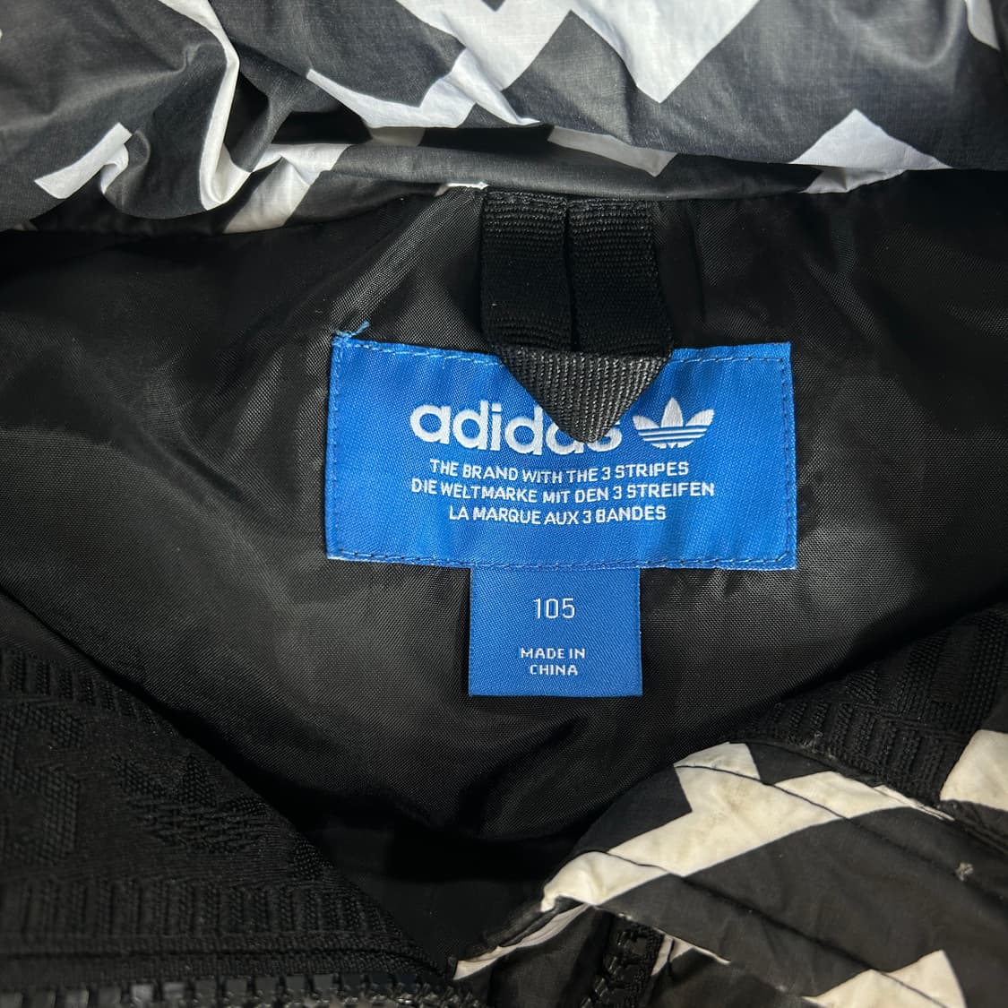아디다스 블랙/화이트 패턴 패딩 점퍼 XL 상품이미지2