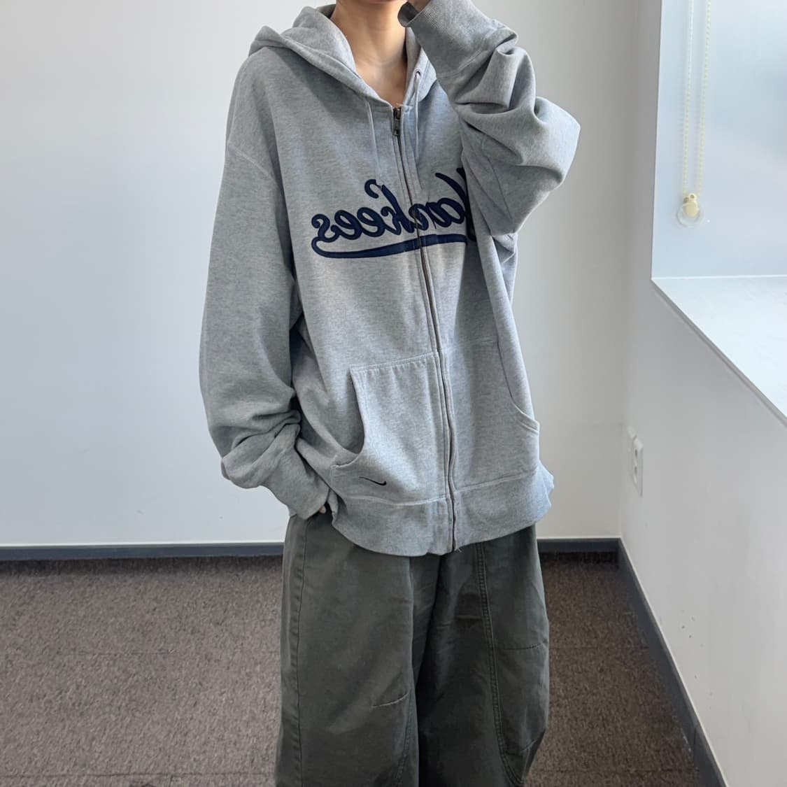 Nike 나이키 양키스 네이비 로고 그레이 후드집업 상품이미지2