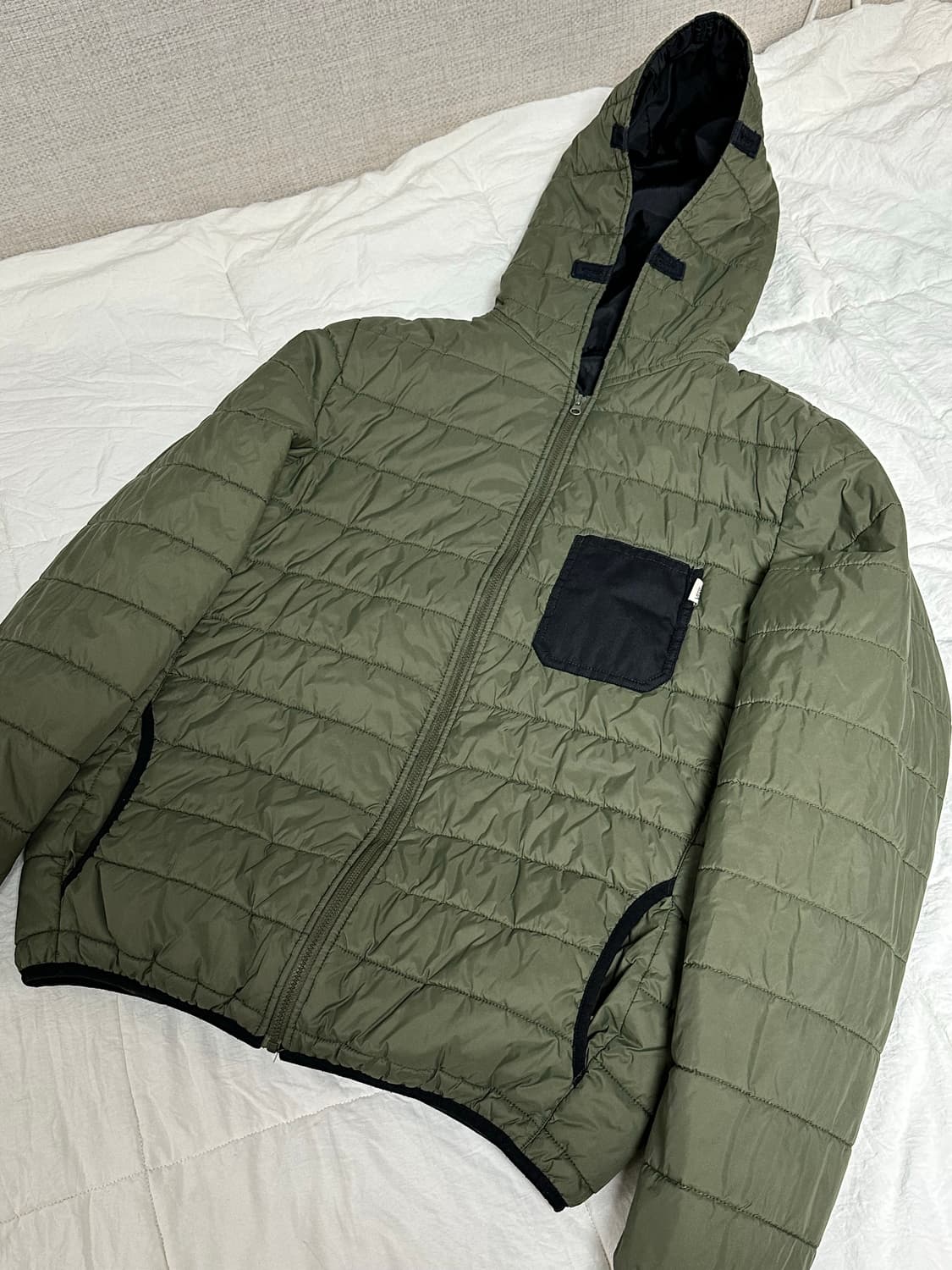 CP맛 반스 카키 경량패딩 라지 상품이미지2