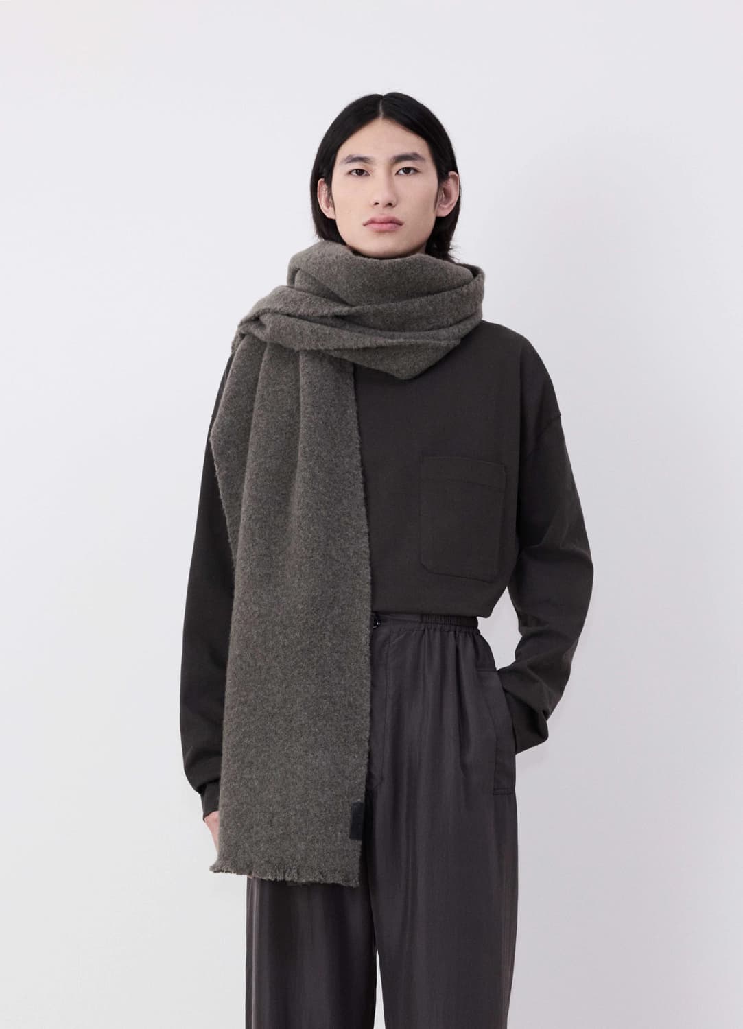 르메르 24FW 맥시 플러피 알파카 스카프 블랙 상품이미지3