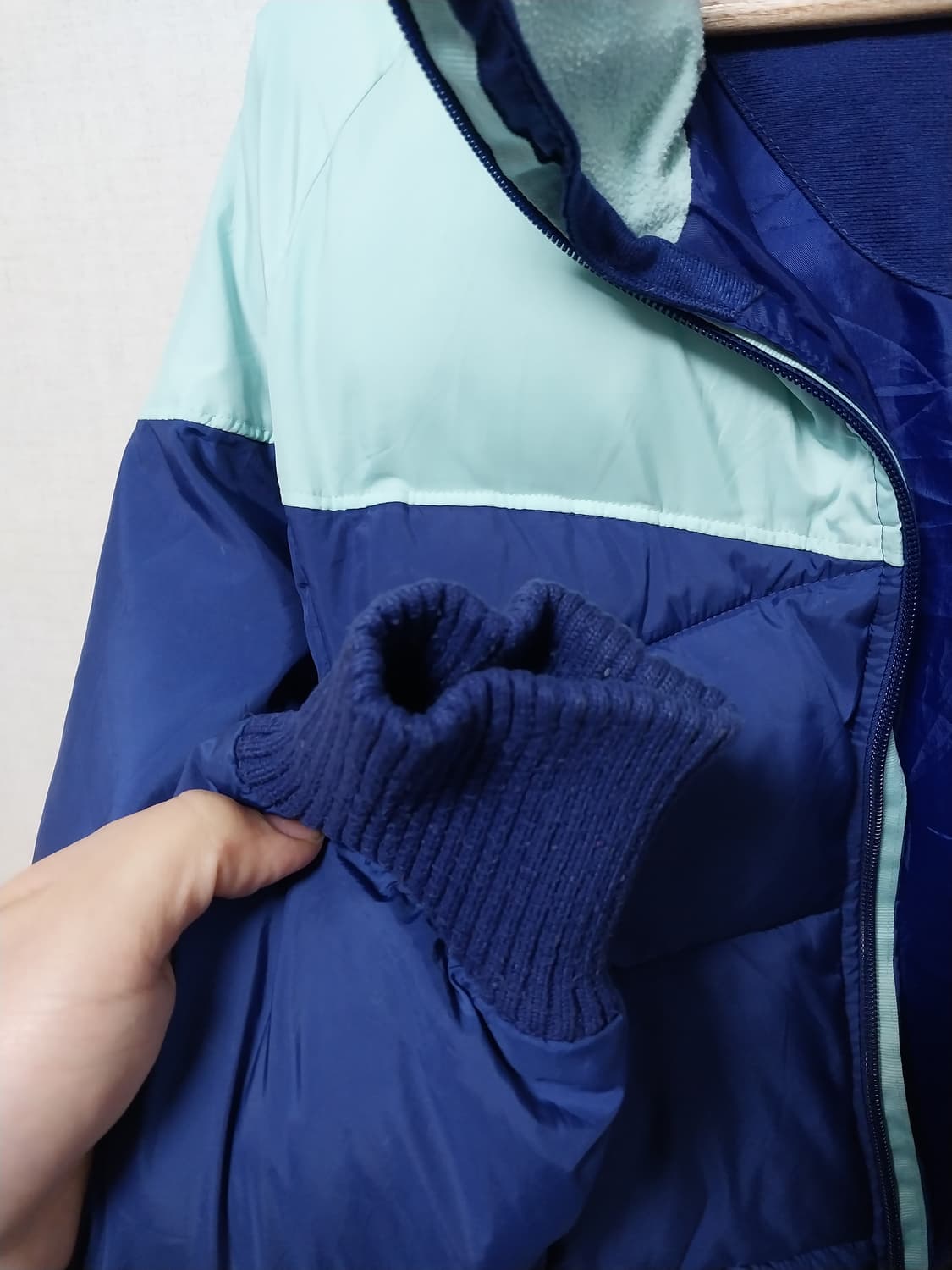 여성 아디다스 민트/블루 숏패딩  상품이미지6