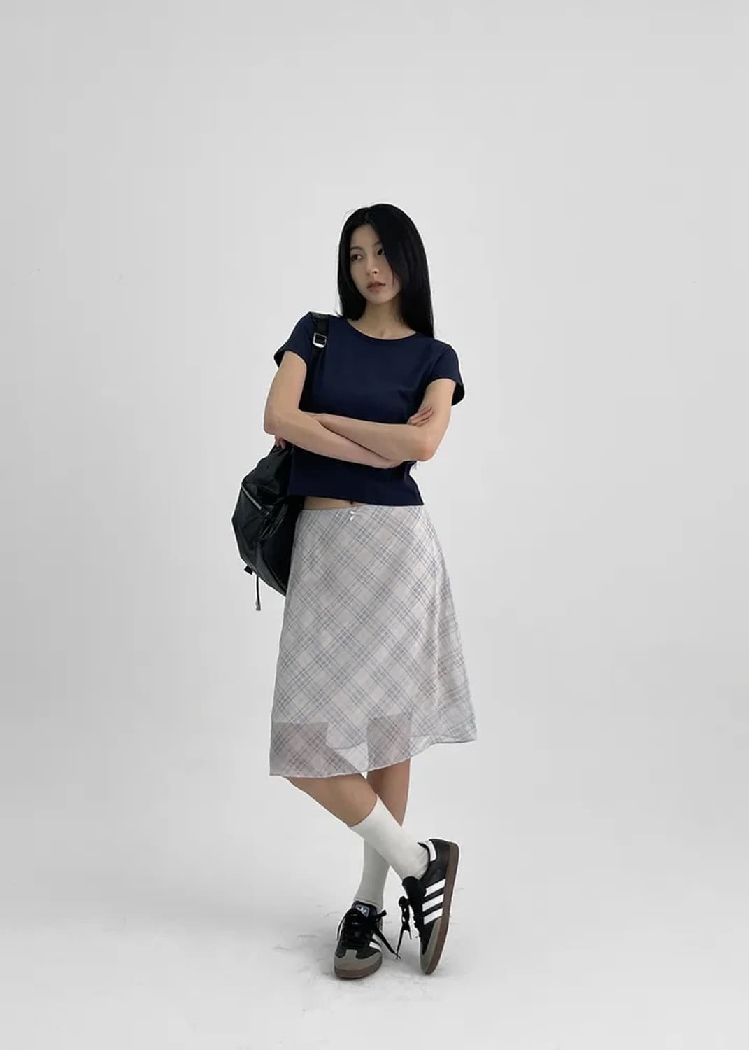 블랙업 셀브런 체크 쉬폰 미디스커트 상품이미지2