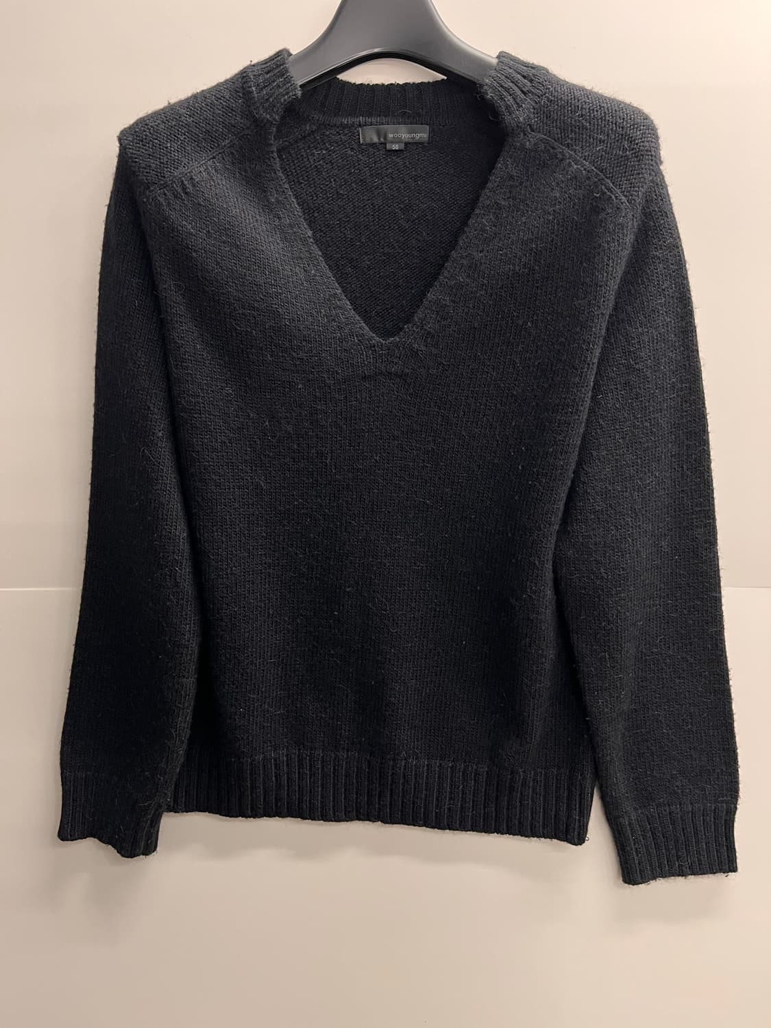 우영미 브이넥 니트 블랙 50 상품이미지1