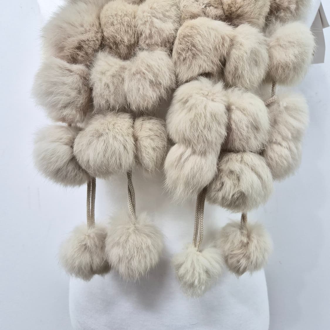 아이보리 리얼 토끼털 래빗퍼  폼폼 롱 머플러 상품이미지5