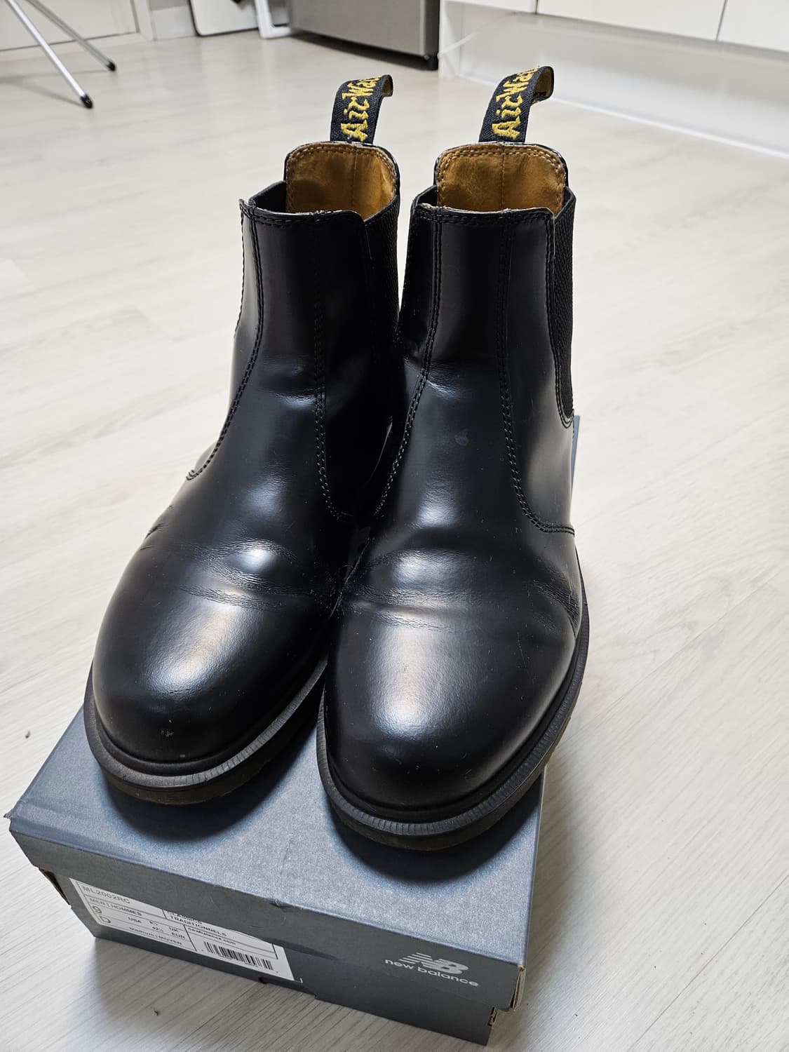 [급매/풀박스X] 닥터마틴 2976 스무스 블랙 (UK8/270) - 쿨 상품이미지1