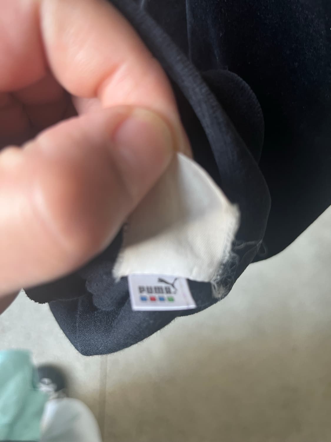 푸마 벨벳 트랙 자켓 블랙 상품이미지6