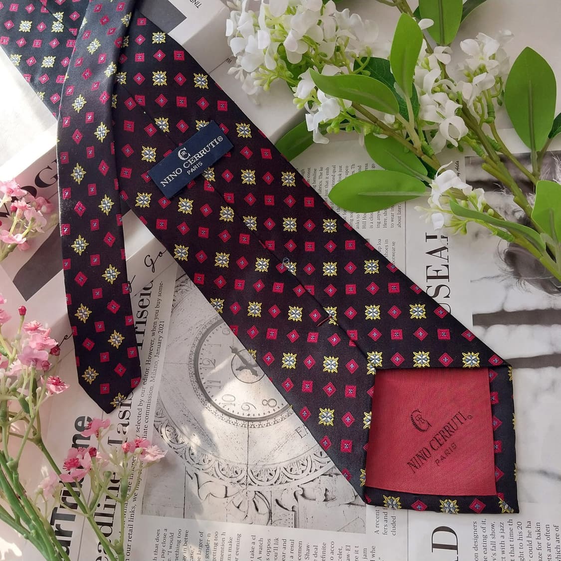 니노 세루티 실크 블랙 패턴 넥타이 9.5cm A+등급 K2023
 상품이미지5