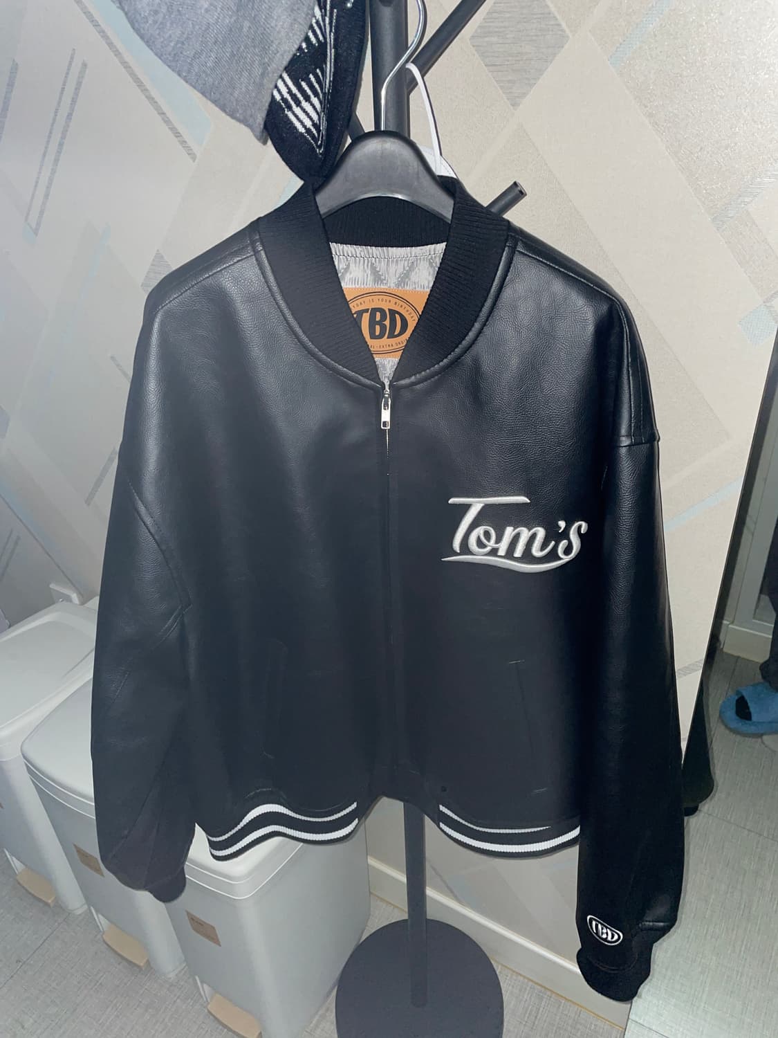 톰스벌스데이 TBD 바시티 봄버 자켓 올블랙 2 Size 상품이미지4